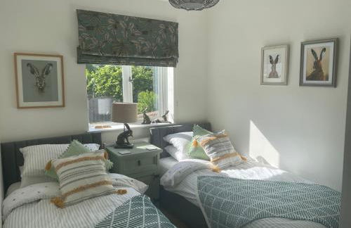 Bramblebee Cottage Salthouse - Photo 4