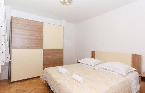 10 Bedroom Beautiful Home In Kucice - Foto 46