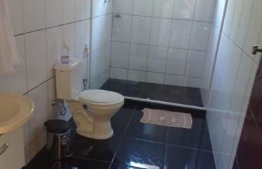 Casa com churrasqueira e piscina, perto de riacho - Foto 30