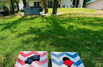 The Benjamin I - 2022 Built Luxury Retreat with Backyard Paradise with Hot Tub Outdoor Movie Screen Dock & Boat Rental - Foto 34