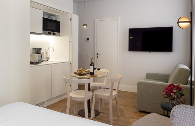 Lisbon Serviced Apartments Madalena - Photo 27