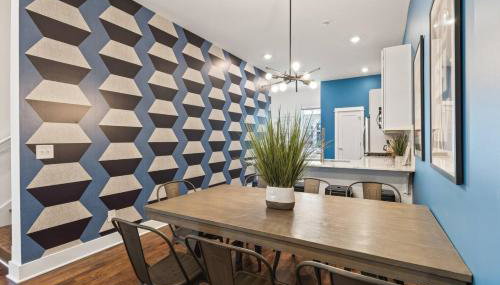 Walk to Vanderbilt and Belmont with Garage and Rooftop Deck - Foto 2