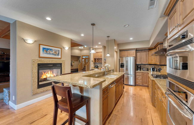 Luxe All-season Retreat by Avantstay Prime Location, Near Skiing - Foto 81