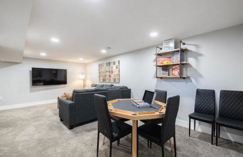 Light-filled retreat w hot tub & firepit - Foto 3