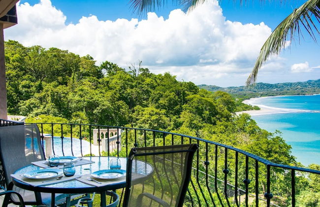 Beautiful Condo in Peaceful Cliffside Location with a Private Balcony & Stunning Ocean and Mountain Views - Foto 37