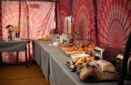 Glamping at Hay Festival - Foto 43