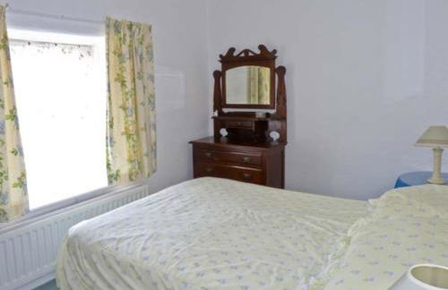 Locks Cottage - Photo 7