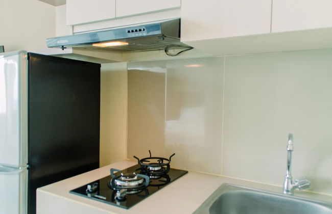 Minimalist and Cozy Living Studio Apartment at B Residence - Foto 5