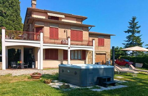 Stunning Apartment In Monteriggioni With Wifi - Photo 11