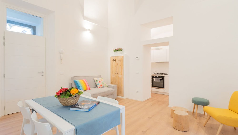 Mezzegra Apartments in Tremezzo - Foto 1, Habitación