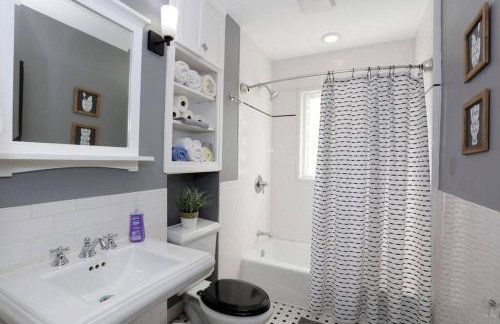 Gem in Midtown 4bedroom home-11 - Foto 26