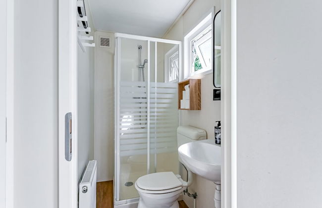 Modern Chalet in Voorthuizen Near the Forest - Photo 17