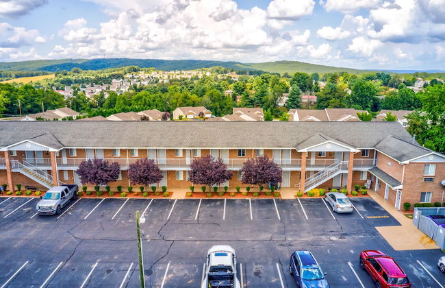 Affordable Corporate Suites Christiansburg - Foto 1