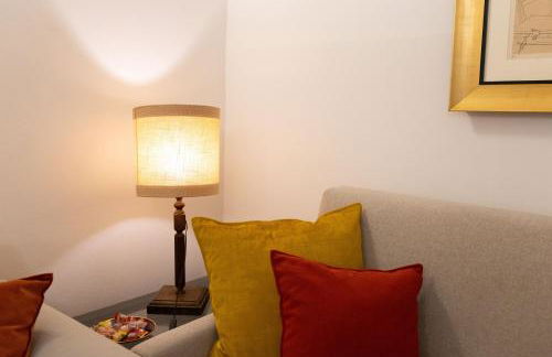 Ca' Spadoni, centro storico, piano terra, ingresso indipendente, teatro, parcheggio, - Foto 35