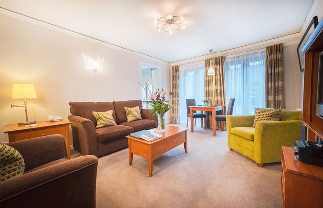 The Knight Residence Apartments by Mansley - Photo 52