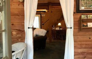 Woodhaven, darling romantic cabin, ATV trails, Mena, AR - Foto 29