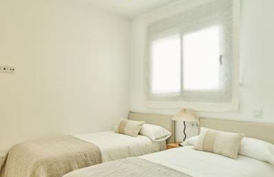 TARIFA ICEBERG 15 - Ático de lujo nuevo con Terraza Garaje y Piscina - Foto 10