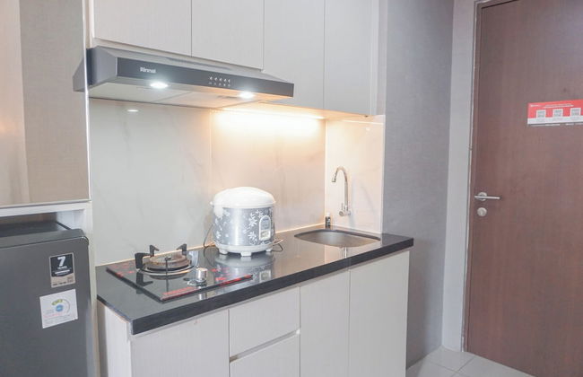 Comfortable Design Studio Room At Transpark Juanda Bekasi Timur Apartment - Foto 11