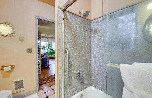 Less Than 1 Mi to Jefferson Healthcare Nurse-Ready Rental - Foto 20