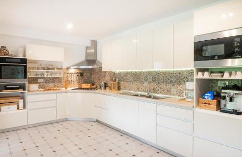 Villa Eleona with private pool and garden - Photo 30