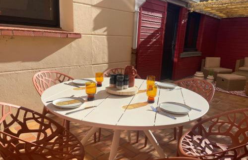 Duplex en rez-de-chaussée avec cour intérieure privée, proche de la mer, WIFI - Foto 17