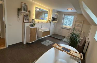 Modernes Haus mit Whirpool, Sauna, Kamin & Piano - Foto 29