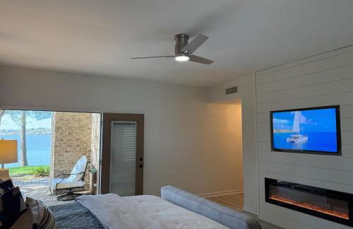 Ultimate Lake Resort Xtravaganza - Luxury - Waterfront - Boathouse - Sleeps 18 - Photo 19