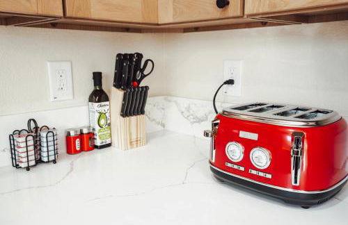 Urban Oasis - Just Remodeled - Photo 8