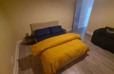 Entire 2 Bedroom Home/Flat In London, Central Line - Foto 1