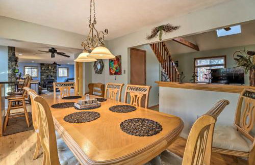 Game Room and Lake Access Albrightsville Home! - Foto 8