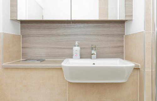 Charming 3BR Duplex in Wembley, 5 Minutes to Tube - Foto 20