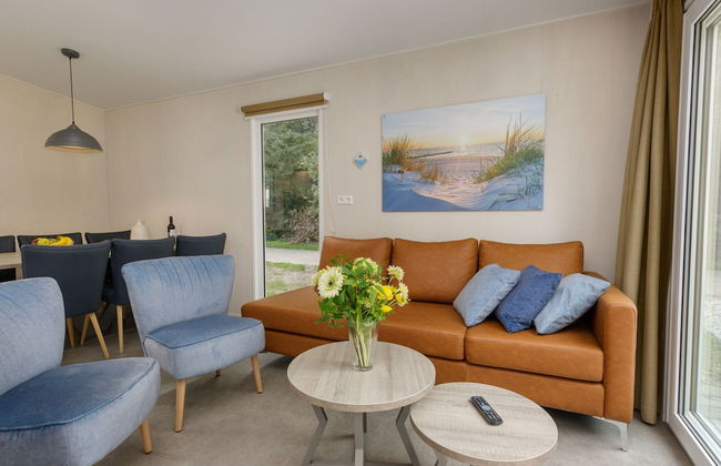 Kijkduin Chalet Near Beach - Photo 5