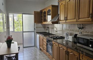 Light Spacious Almada Apartment - Foto 1