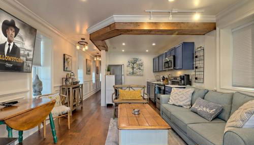 King Bed Bungalow Just Feet from Historic Main Street - Foto 5