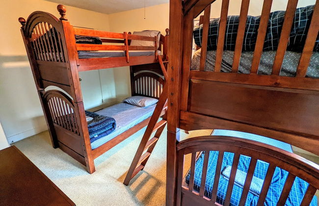 Alpine Allure by Avantstay Indoor Hot Tub, Game Loft, Enclosed Deck - Foto 1