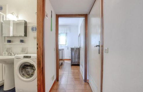 1 Bedroom Awesome Apartment In San Saturnino - Foto 16