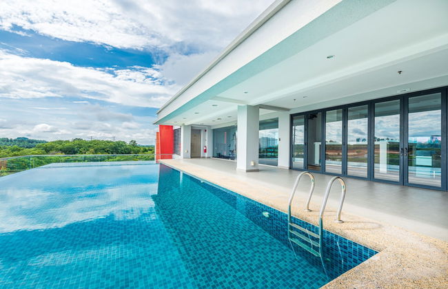 8500SF Rooftop Pool & Gym at Cyberjaya - Photo 1