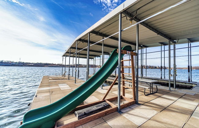 Redbud Retreat Amenity-filled Waterfront Home! - Photo 37