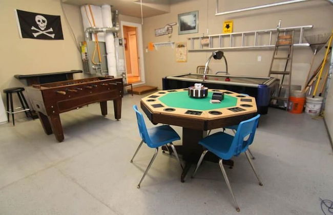 Lola's Lighthouse - Photo 24