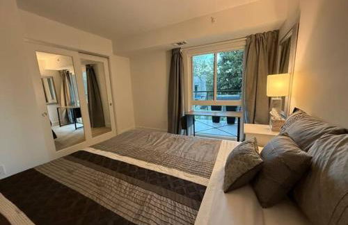 Sharon Green apartments by FantasticStay - Photo 16