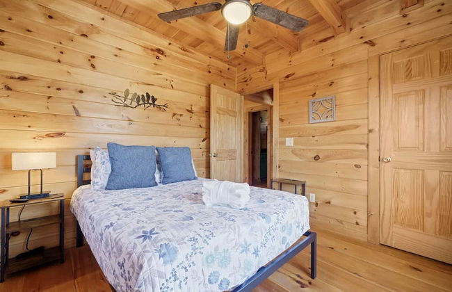 Spacious Luxury Lake Blue Ridge Forest Cabin an spa - Foto 19