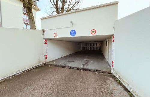 Le Petit Margny - place de parking sécurisée - Your Sweet Loc - Foto 19