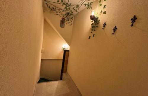 L'Alcôve Secrète Suite médiévale avec Spa - Foto 16