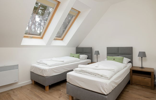 Zielona 11 Apartments by Renters - Photo 16