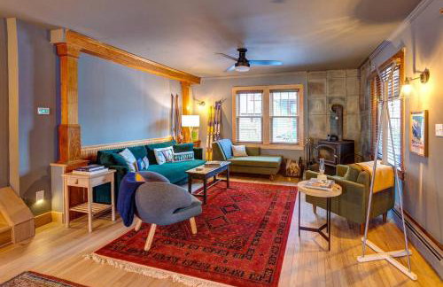 Spacious Arts Crafts Village Home Perfect Summer Base Near Trails Events - Foto 42