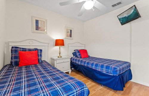 Sunkist Getaway - Photo 19