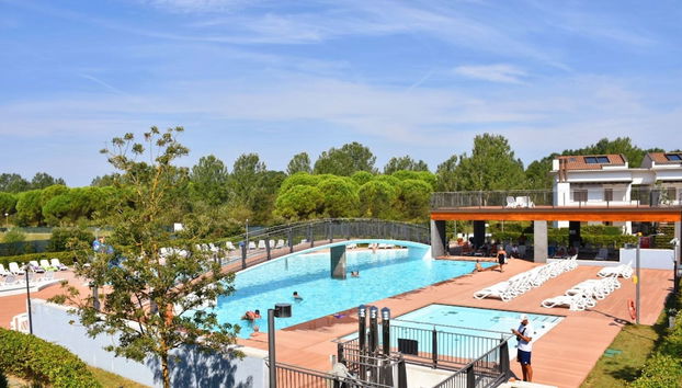 Bright Apartment With Swimming Pool and Solarium - Foto 2, Imagen principal