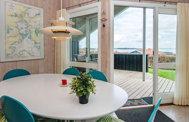 6 Person Holiday Home in Sjolund - Foto 5