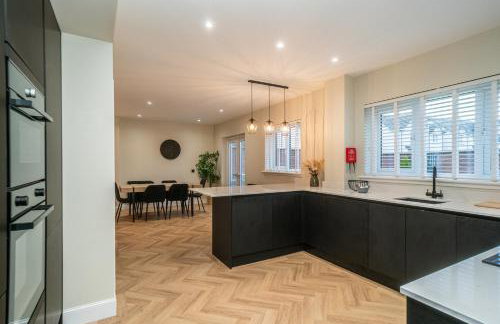 Spacious Family Home with Garden Free Parking - Pass the Keys - Foto 14