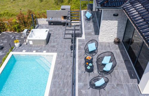 Villa Niko with heated pool, sauna and jacuzzi - Photo 68